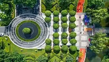 Open-air amphitheatre with landscaped surroundings